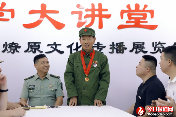 濟(jì)南長(zhǎng)清出了一家新時(shí)代雷鋒家庭展覽館721.png